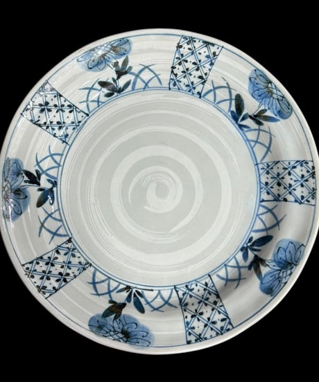 染付 平皿 [草花文絵] 中皿 丸皿 取り皿 盛り皿 飾り皿 和食器 陶器 骨董品 アンティーク