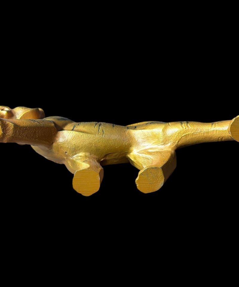 虎 置物 トラ 金 干支 寅 タイガー 風水 ゴールド 陶器 工芸品 虎 置物 トラ 金 干支 寅 タイガー 風水 ゴールド 陶器 工芸品