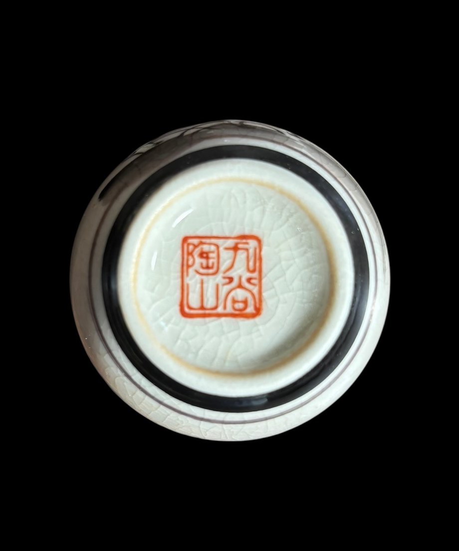 6854b293818613352884f44c