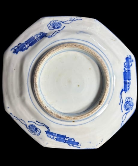 古伊万里 八角絵皿 [鯉草花文図] 江戸 染付 年代物 八角皿 角皿 平皿 取り皿 盛り皿 飾り皿 伊万里 和食器 骨董品 アンティーク