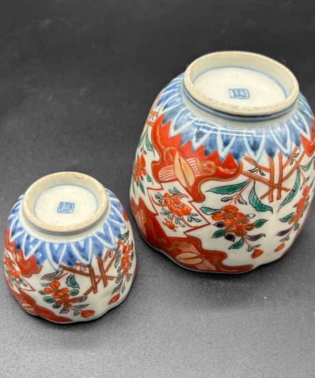 一式揃 江戸期 古伊万里 色絵 赤絵 草花文図 小皿 茶碗 大皿 裏印 取り皿 飾り皿 和食器 陶器 骨董品 アンティーク