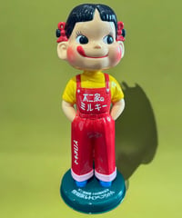 【レア品】ペコちゃん 復刻版 不二家創業100周年記念 首振り人形 インテリア コレクション 置物 オブジェ 非売品 骨董品 アンティーク