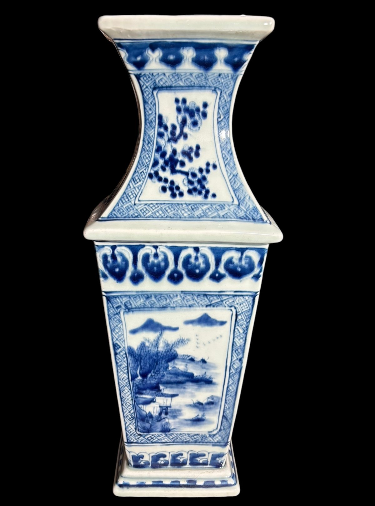 中国古美術 染付け　大清康煕年製　青花人物花瓶 39cm Amazon.co.jp: 中国古美術 染付け 大清康煕年製 青花人物花瓶