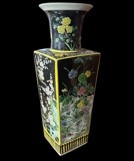 大清康熙年製 粉彩 四方花瓶 時代物 壺 中国 フラワーベース 花瓶 花器 陶器 古美術 骨董品 アンティーク