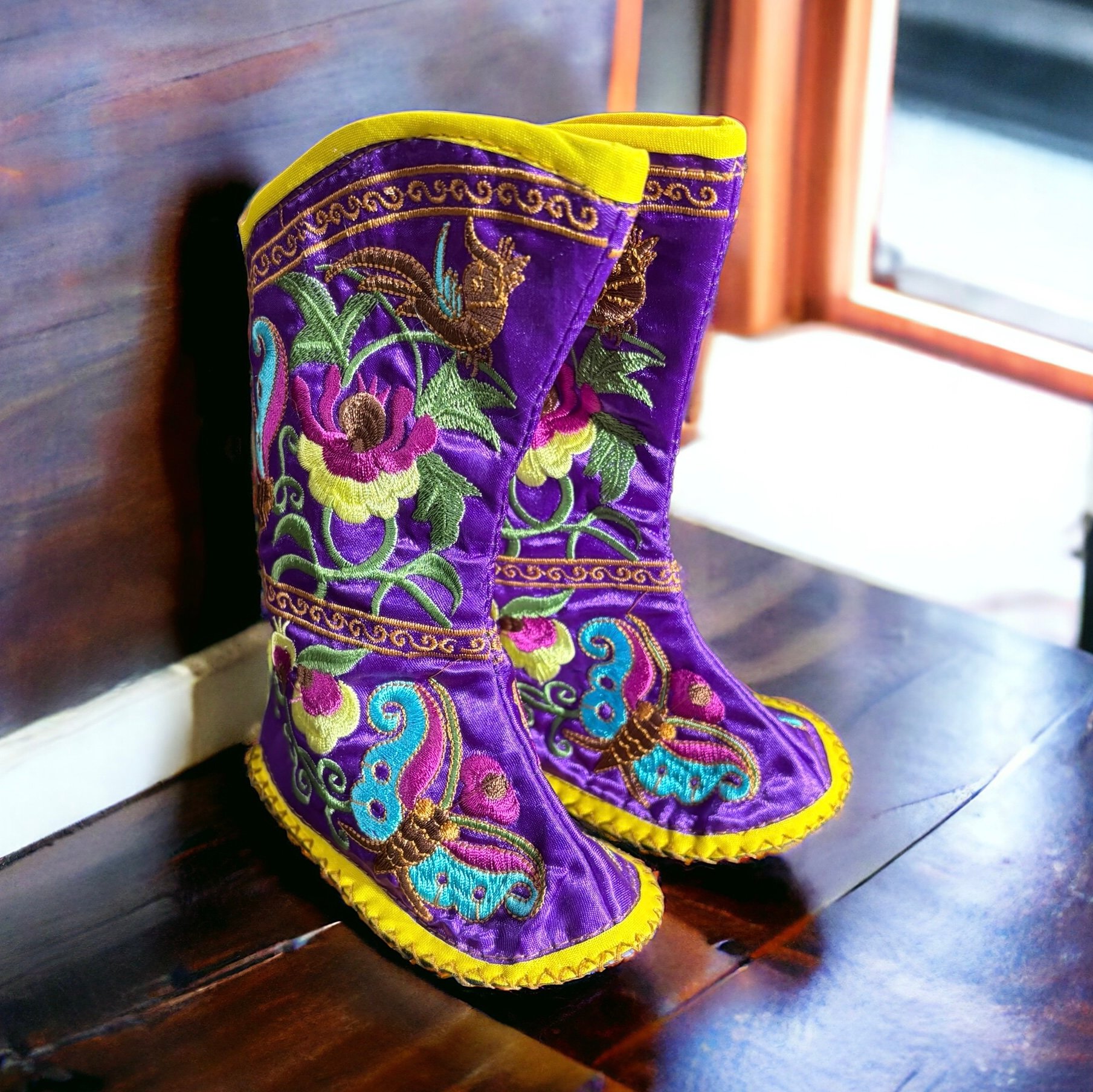 中国　纏足　刺繍靴　額装　アンティーク original