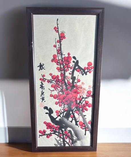 中国美術 水墨画【紅梅】額装 壁掛 額 絵画 梅 色絵 民国 古美術 装飾品 アンティーク コレクション