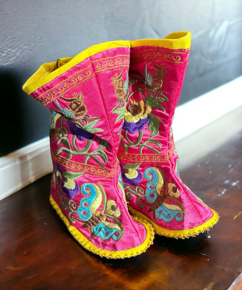 纏足の靴 [ピンク] 中国雑貨 布靴 子供靴 刺繍靴 靴 中国 布 刺繡