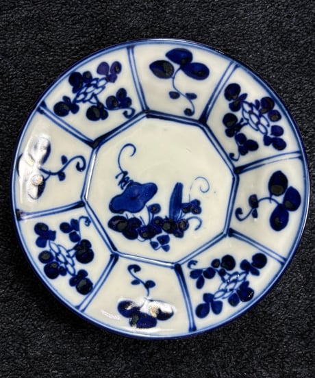 染付 丸皿 [草花窓絵] 取り皿 盛り皿 飾り皿 鉢 和食器 骨董品 アンティーク