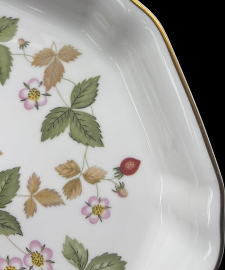 WEDGWOOD ウェッジウッド ワイルドストロベリー オクタゴナルディッシュ 花柄 プレート 八角形 飾皿 英国 おしゃれ アンティーク