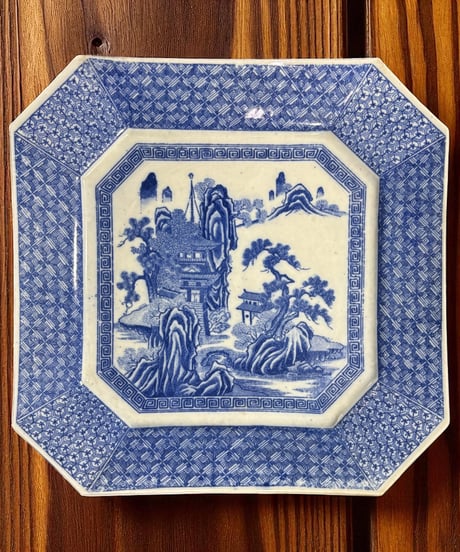 【明治〜大正期】染付八角皿　花鳥図・牡丹梅　和骨董　伊万里様式　オードブルなどに 明治〜大正期】染付八角皿 花鳥図・牡丹梅 和骨董 伊万里様式