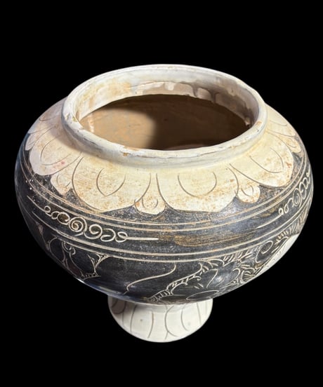 中国現地買入 壺 牛草花文図 中国 フラワーベース 花瓶 花入れ 丸壺 花器 陶器 古美術 シノワズリ 骨董品 アンティーク