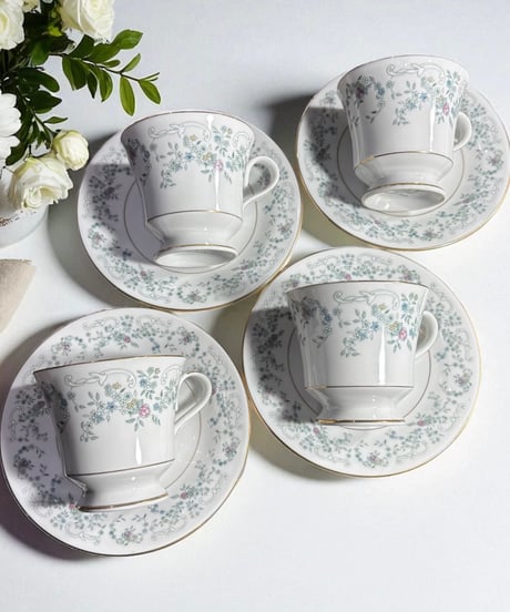 【4客揃】Celebrity China GOLDEN LAVINIA カップ&ソーサー 花柄マグカップ 紅茶 コーヒー カップ 茶器 昭和 レトロ アンティーク