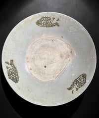 中国 徳化 印判 魚文 丸皿 飾皿 継ぎ目有 焼物 陶器 時代物 和食器 骨董品 アンティーク