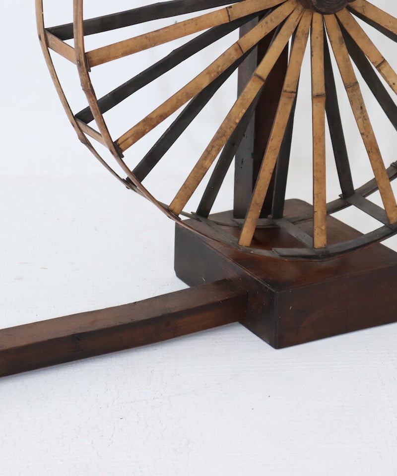 紡ぎ車 古民具 置物 装飾品 時代物 古道具 骨董品 アンティーク