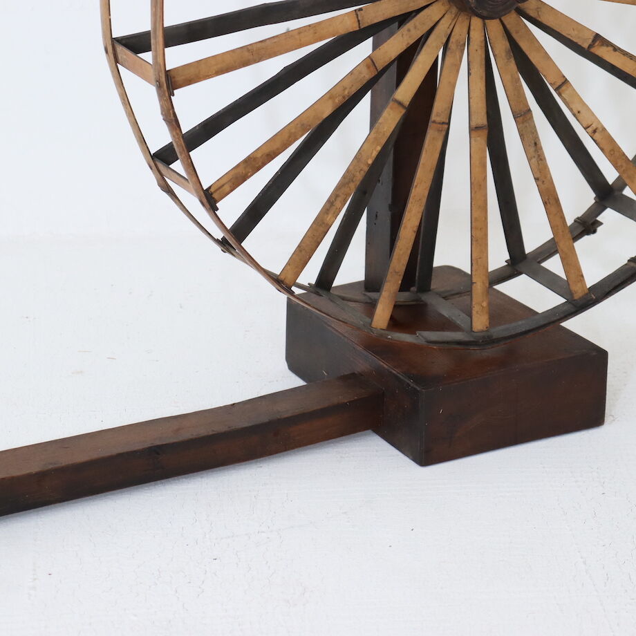 紡ぎ車 古民具 置物 装飾品 時代物 古道具 骨董品 アンティーク