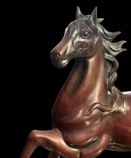 ブロンズ 馬 置物 干支 跳ね馬 縁起物 飾り 彫刻美術 銅製 工芸品 インテリア オブジェ 骨董品 アンティーク