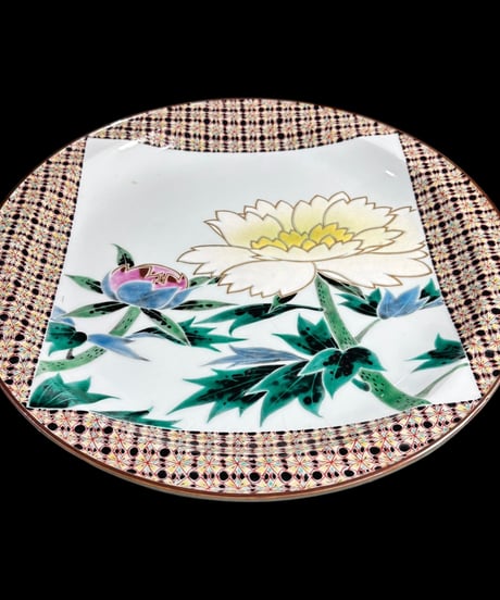 九谷 在銘 牡丹図 大皿 色絵 丸皿 九谷焼 盛り皿 飾り皿 古美術 和食器 骨董品 アンティーク