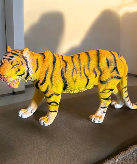 虎 置物 トラ 木製 干支 寅 タイガー 風水 縁起物 工芸品 プランター レトロ インテリア 骨董品 アンティーク