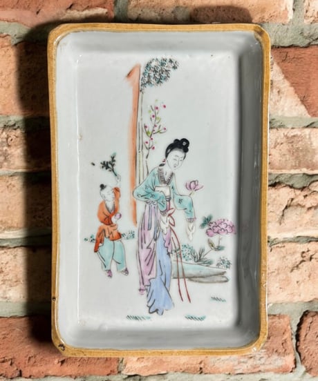 中国美術 美人 粉彩人物絵 清時代 中国雑貨 陶板 磁板 食器 インテリア 時代物 中国 陶器 骨董品 アンティーク