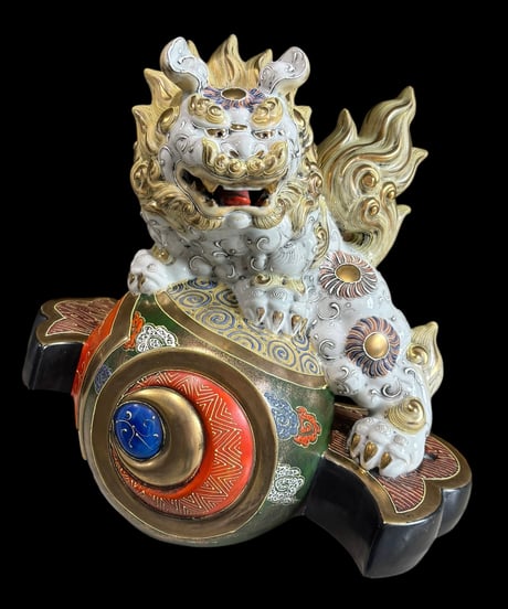 九谷焼 白獅子 打ち出の小槌 置物 玉乗り獅子 獅子 縁起物 オブジェ 陶磁器 陶器 骨董品 アンティーク
