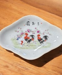 中国現地買入 高足菱形皿 [鶏草花絵] 粉彩 中国雑貨 陶磁器 陶器 唐物 清時代 古美術 骨董品 アンティーク