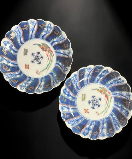 【2客セット】 古伊万里 染付 輪花皿 鳳凰松竹梅文図 色絵 平皿 飾皿 時代物 伊万里 骨董品 アンティーク
