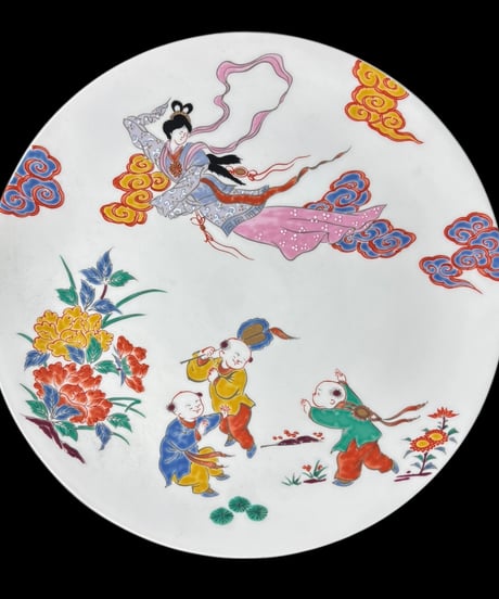 鍋島天女童子絵 荘能子謹製 大皿 色絵 丸皿 中国美術 盛り皿 飾り皿 和食器 古美術 骨董品 アンティーク