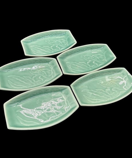 【5客セット】古伊万里 青磁 鳥 陽刻 楕円皿 小皿 取り皿 盛り皿 飾皿 和食器 時代物 骨董品 アンティーク