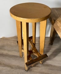 ウッドハイスツール 木製 足掛け付 バースツール 什器 スツール 丸椅子 椅子 昭和 レトロ アンティーク