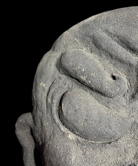 竃神 石彫面 石物 彫刻 仏面 飾面 縁起物 古美術 時代物 インテリア 骨董品 アンティーク