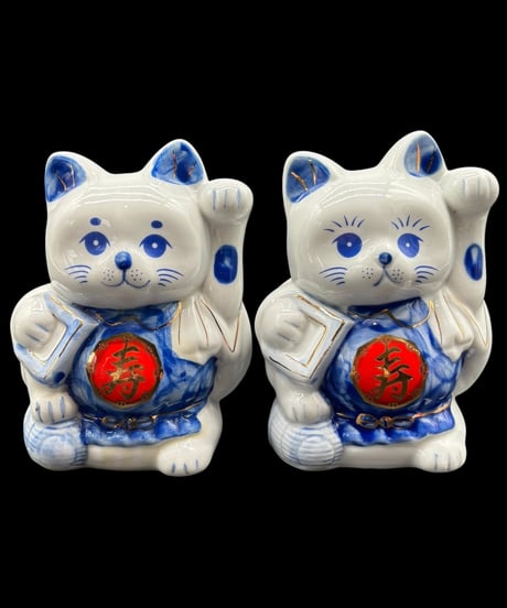 【2体セット】 寿 招き猫 千万両 白猫 右手 染付 縁起物 開運 商売繁盛 貯金箱 陶器 昭和 レトロ 工芸品 インテリア 骨董品 アンティーク