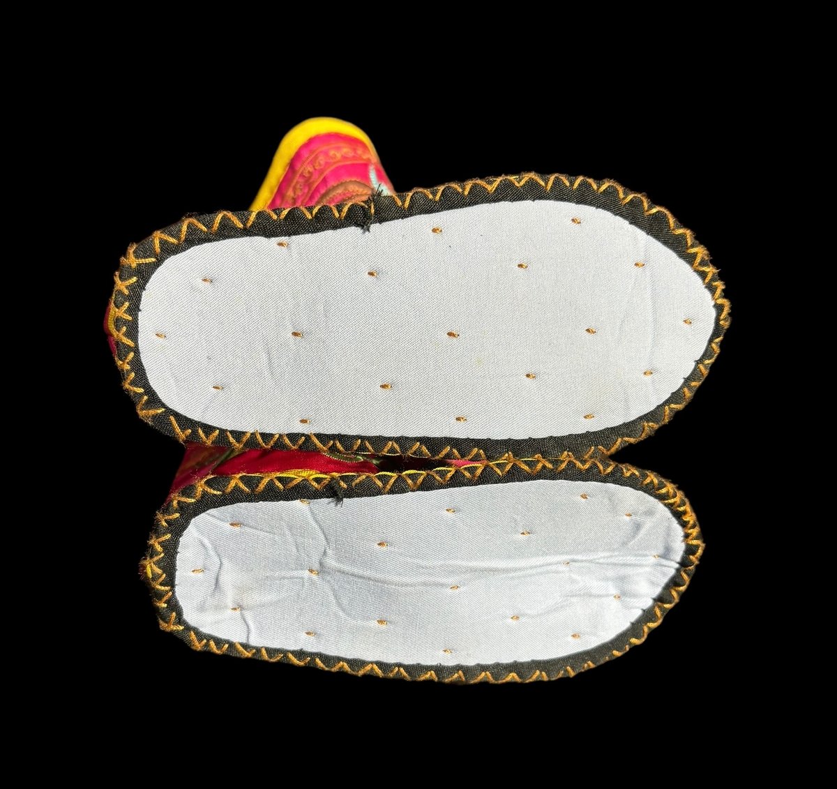 纏足の靴 [ピンク] 中国雑貨 布靴 子供靴 刺繍靴 靴 中国 布 刺繡