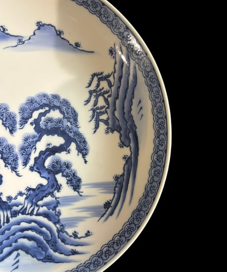 染付 丸皿 [山水 松図] 作家物 丸大皿 中皿 取り皿 盛り皿 飾り皿 絵皿 和食器 骨董品 アンティーク