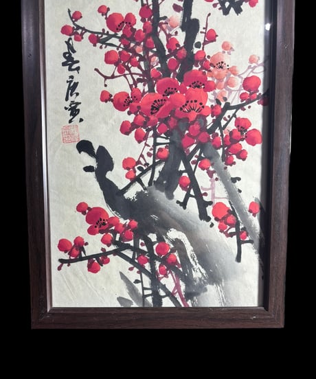 中国美術 水墨画【紅梅】額装 壁掛 額 絵画 梅 色絵 民国 古美術 装飾品 アンティーク コレクション