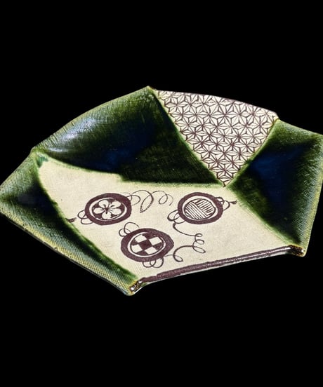 赤津焼 晴峰 織部 扇型 五角皿 作家物 角皿 菓子器 菓子皿 茶道具 工芸品 和食器 骨董品 アンティーク