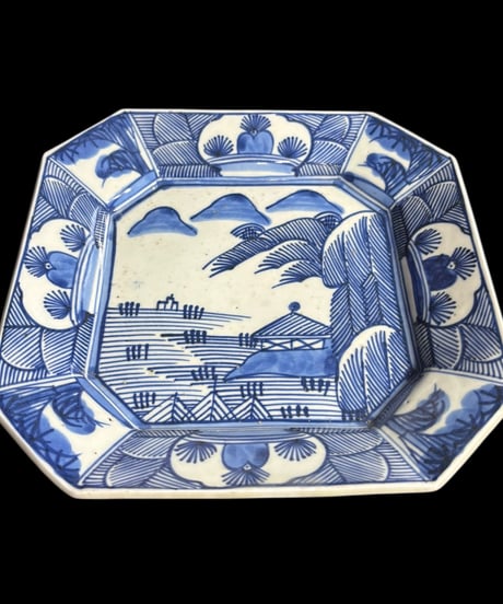 古伊万里 八角絵皿 [山水風景図] 玩 銘あり 染付 年代物 八角皿 角皿 平皿 取り皿 盛り皿 飾り皿 伊万里 和食器 骨董品 アンティーク