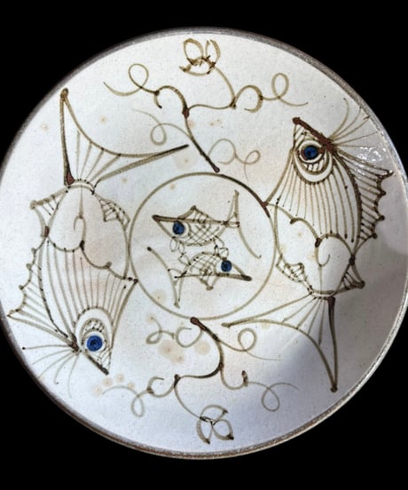 粉引魚紋厚口 手描き 丸皿 魚 取り皿 盛り皿 飾り皿 和食器 骨董品 アンティーク
