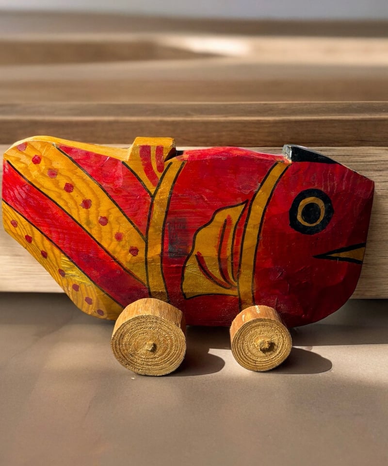 古玩 鹿児島県 郷土玩具 鹿児島神宮 鯛車（大） 全長15 ㌢ 民藝 縁起物 鹿児島神宮『鯛車』 | 象々の郷土玩具
