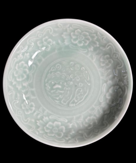 【2客セット】青磁 牡丹紋獅子陽刻皿 青白磁 平皿 丸皿 小皿 獅子 取り皿 盛り皿 飾り皿 和食器 骨董品 アンティーク