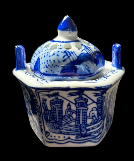 染付 香炉 六角 方龍 蓋付き 小物入れ インテリア シノワズリ 白磁 陶器 骨董品 アンティーク