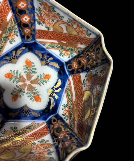 伊万里 隅切五角皿 錦手 金彩 [草花文絵] 色絵 鉢 五角鉢 取り皿 飾り皿 和食器 江戸 古伊万里 陶器 骨董品