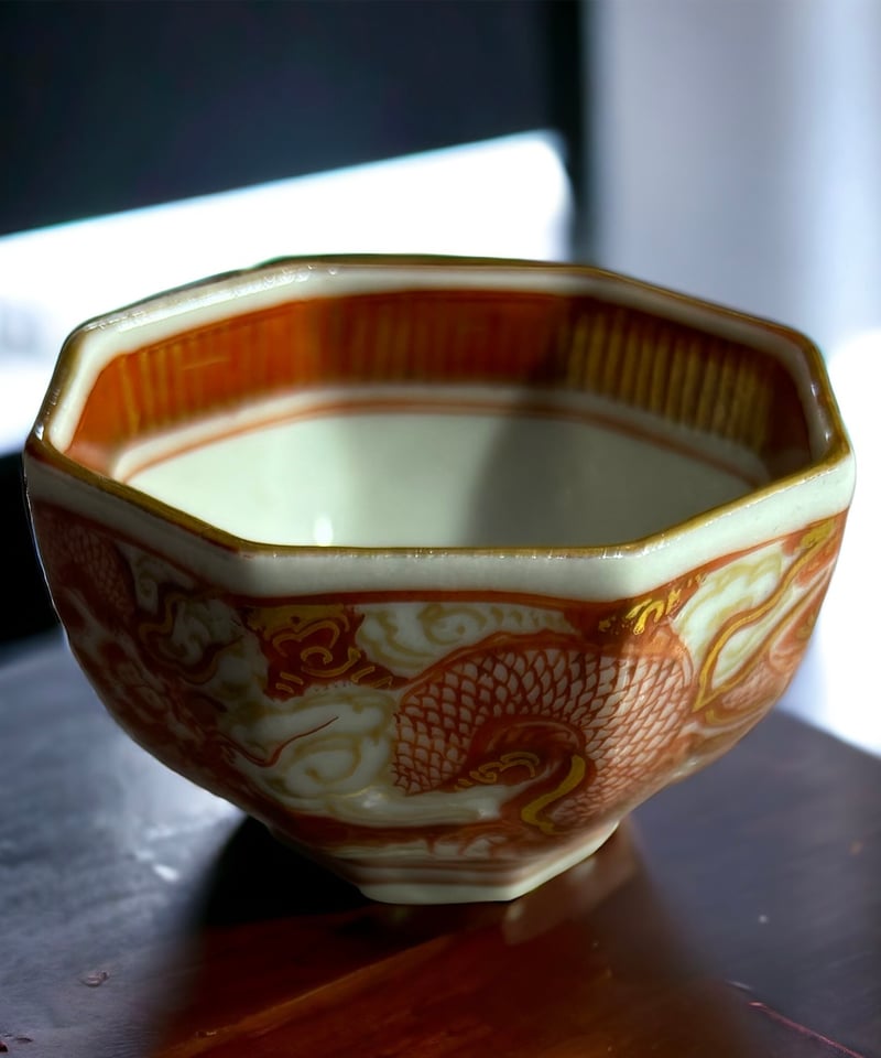 九谷焼 赤絵 雲龍 盃 ぐい吞 酒器 八角 湯呑 お猪口 陶器 骨董品 九谷焼 赤絵 雲龍 盃 ぐい吞 酒器 八角 湯呑 お猪口 陶器 骨董品