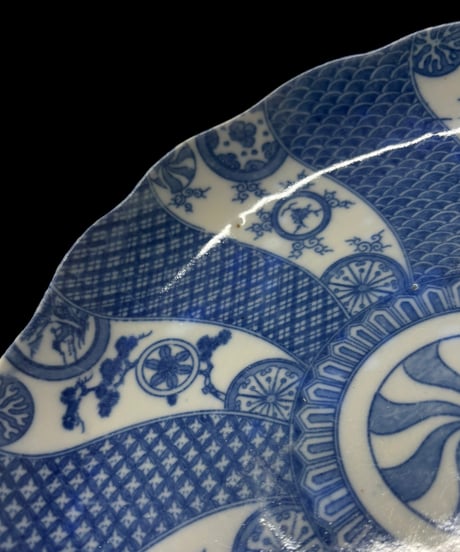 古伊万里 印判皿 ねじれ模様 松 染付 明治 丸皿 盛り皿 飾り皿 古伊万里 古美術 和食器 骨董品 アンティーク