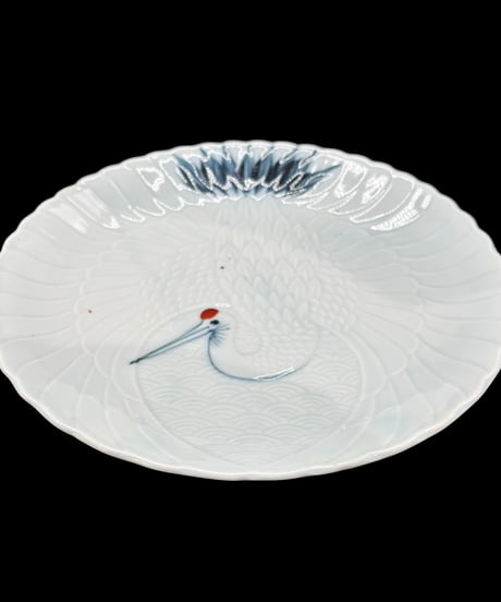 【2枚セット】 古伊万里 陽刻 鶴皿 絵皿 日本鶴 丸皿 平皿 取り皿 盛り皿 飾り皿 和食器 時代物 骨董品 アンティーク