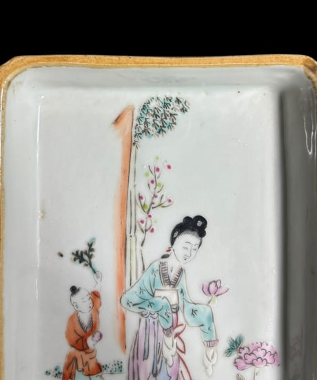 中国美術 美人 粉彩人物絵 清時代 中国雑貨 陶板 磁板 食器 インテリア 時代物 中国 陶器 骨董品 アンティーク