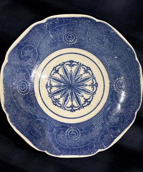 染付 平皿 [草花文絵] 丸皿 印判 大皿 取り皿 盛り皿 飾り皿 和食器 骨董品 アンティーク