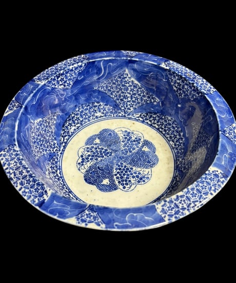 ベロ藍 染付 大鉢 蝶文図 深鉢 鉢 時代物 取り皿 飾り皿 和食器 明治 陶器 骨董品 アンティーク