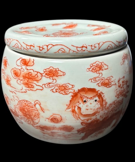 壺 蓋付き [ライオン] 同治年製 中国雑貨 赤絵 フラワーベース 花瓶 花入れ 丸壺 花器 陶器 中国 シノワズリ 古美術 骨董品 アンティーク