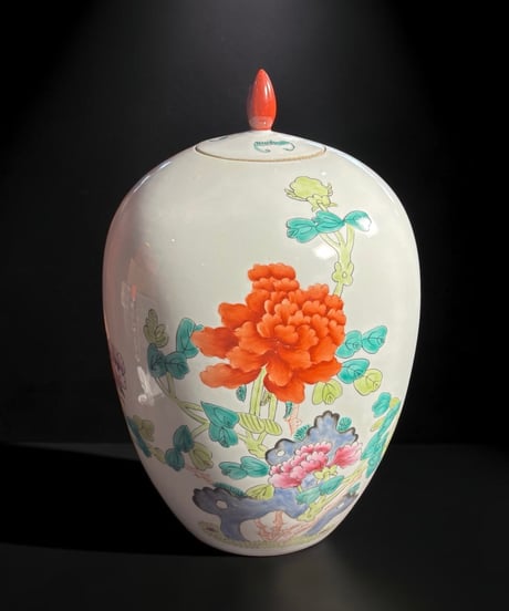 中国磁器 色絵 蓋付き壺 花柄 フラワーベース 花瓶 花入れ 牡丹 花器 丸壺 陶器 中国 古美術 骨董品 アンティーク