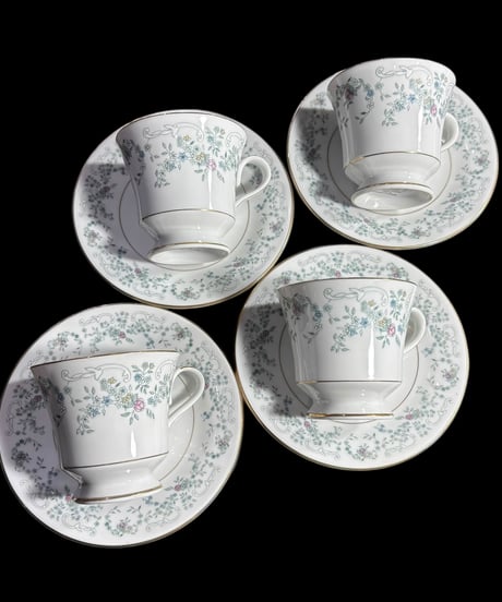 【4客揃】Celebrity China GOLDEN LAVINIA カップ&ソーサー 花柄マグカップ 紅茶 コーヒー カップ 茶器 昭和 レトロ アンティーク